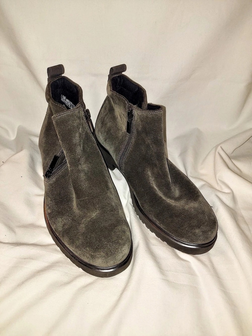 Munro Rourke Water-Resistant Suede Ankle Booties Herb Green Grey 8.5